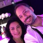 Phibrows sanatçısı Nuray Yaprak ve eğitmen Branco Babic, Belgrad’daki eğitim sonu töreninde birlikte poz veriyor. Nuray Yaprak ve Branco Babic Belgrad Phibrows eğitim töreni – Microblading sertifika dağıtımı